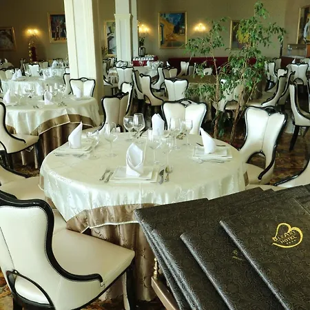 Hotell Bleart 4*