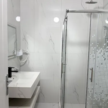 Bleart Hotel