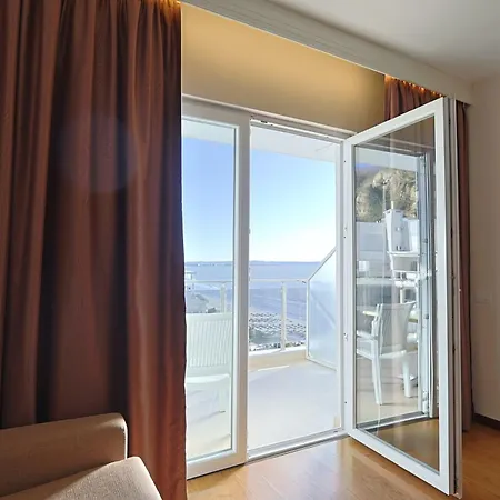 Bleart 酒店 Škalngur