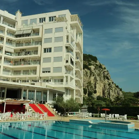Bleart Hotel 4*