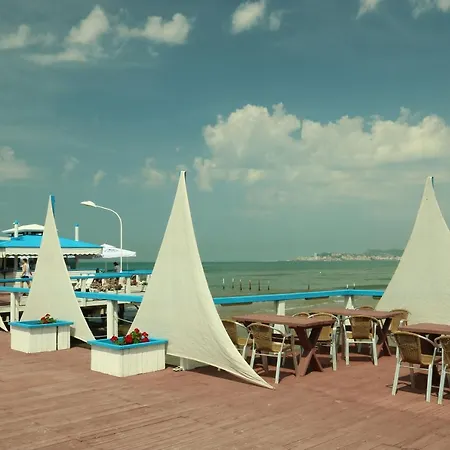Bleart Hotel 4*